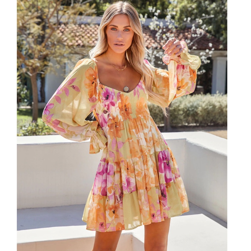 Vici Raiyn smocked floral babydoll dress in lime